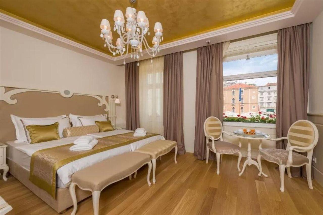 Piazza Heritage Hotel Split Bagian luar foto